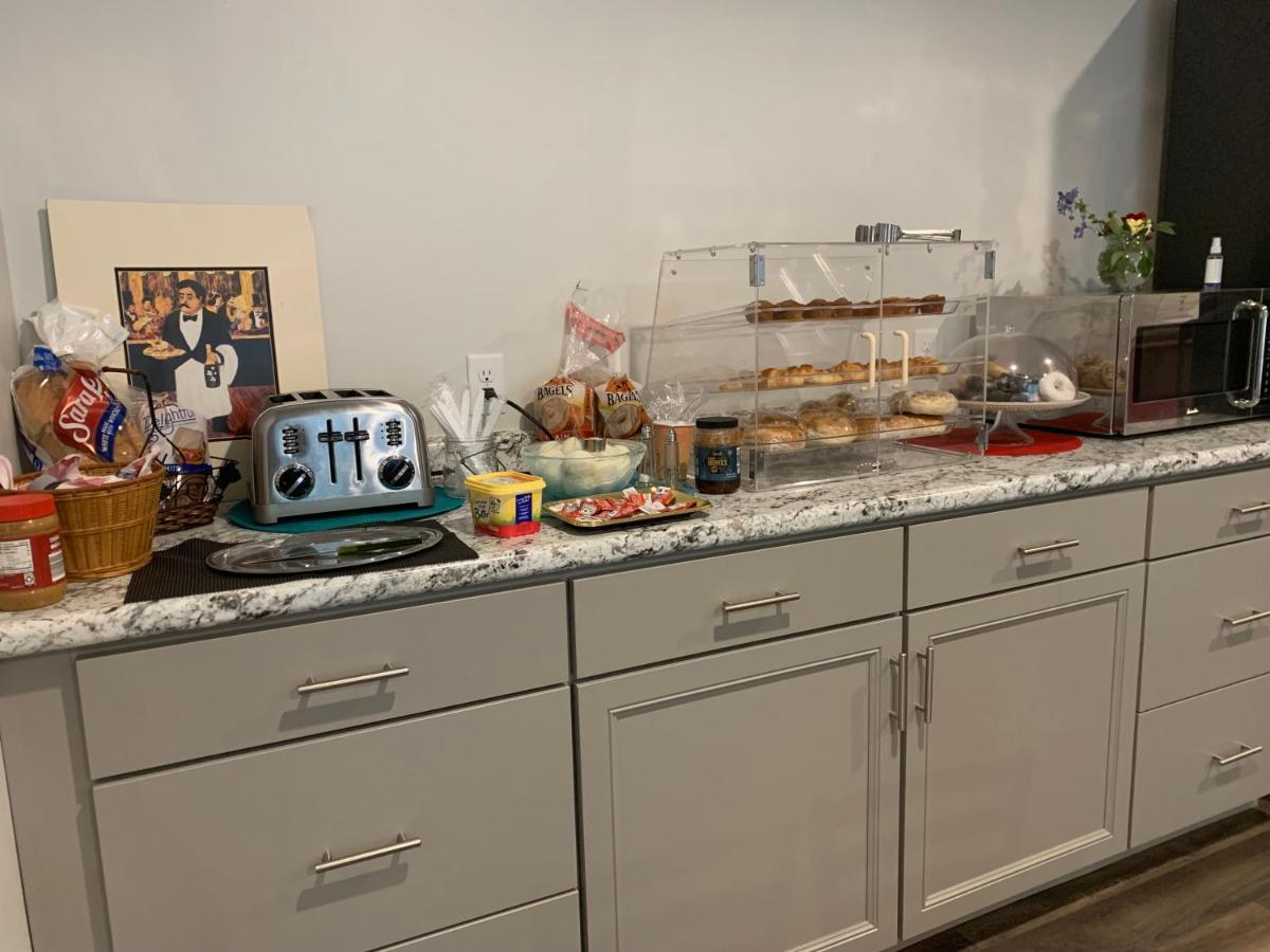 Vinehurst Inn & Suites 해먼즈포트 외부 사진