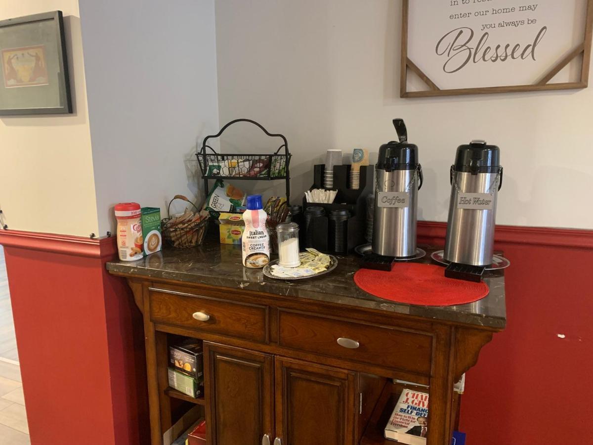 Vinehurst Inn & Suites 해먼즈포트 외부 사진