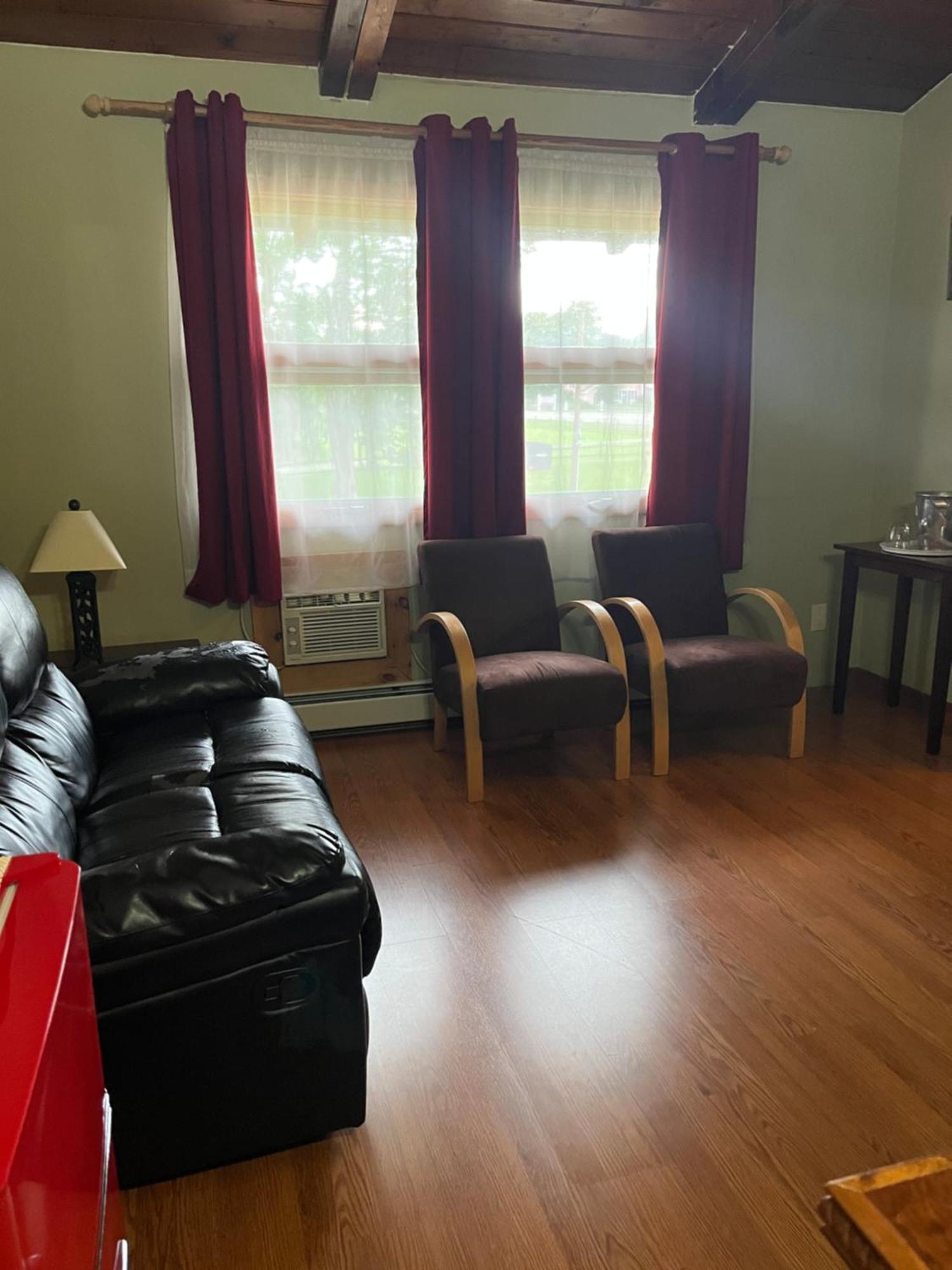 Vinehurst Inn & Suites 해먼즈포트 외부 사진