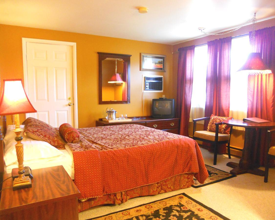 Vinehurst Inn & Suites 해먼즈포트 외부 사진