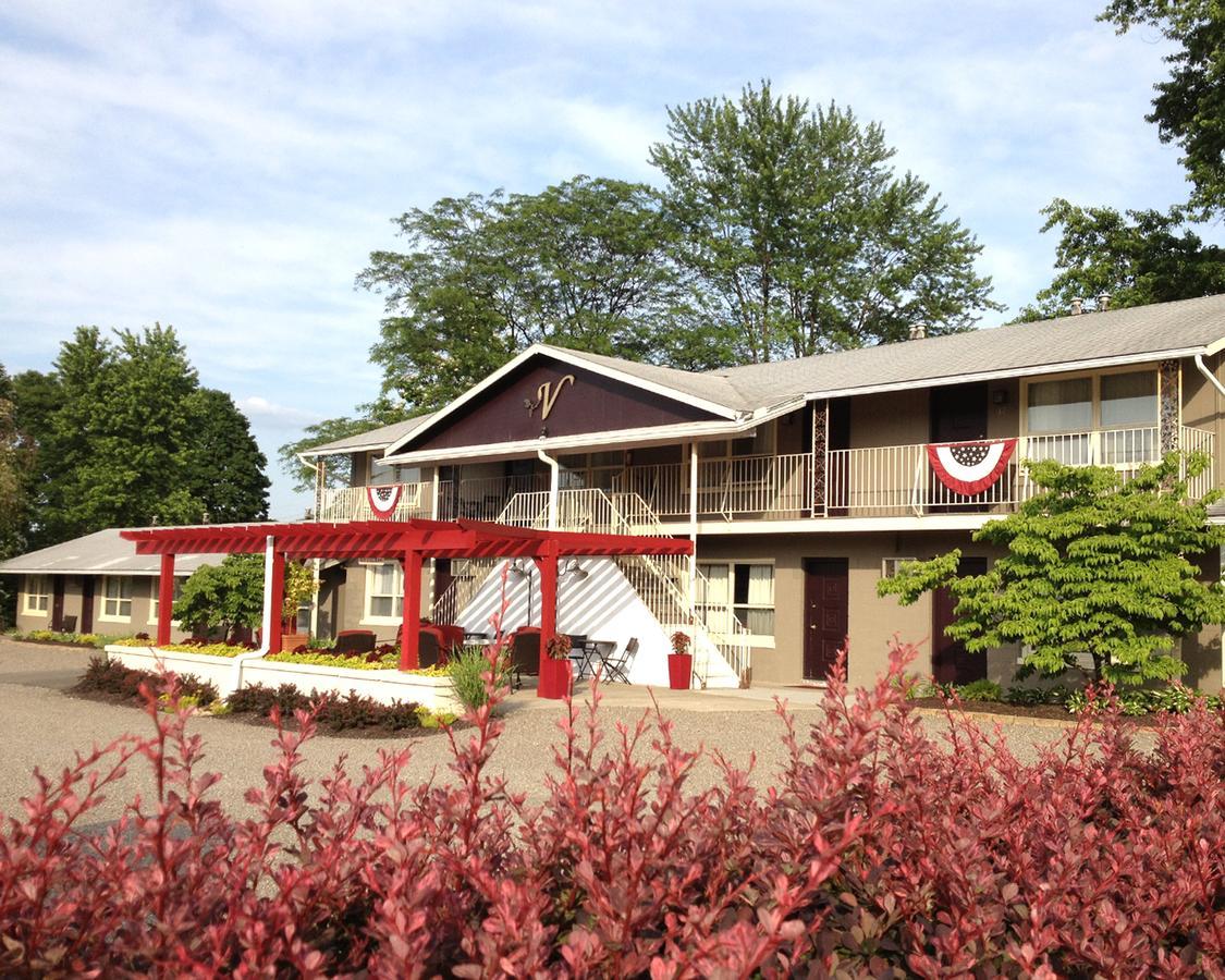 Vinehurst Inn & Suites 해먼즈포트 외부 사진