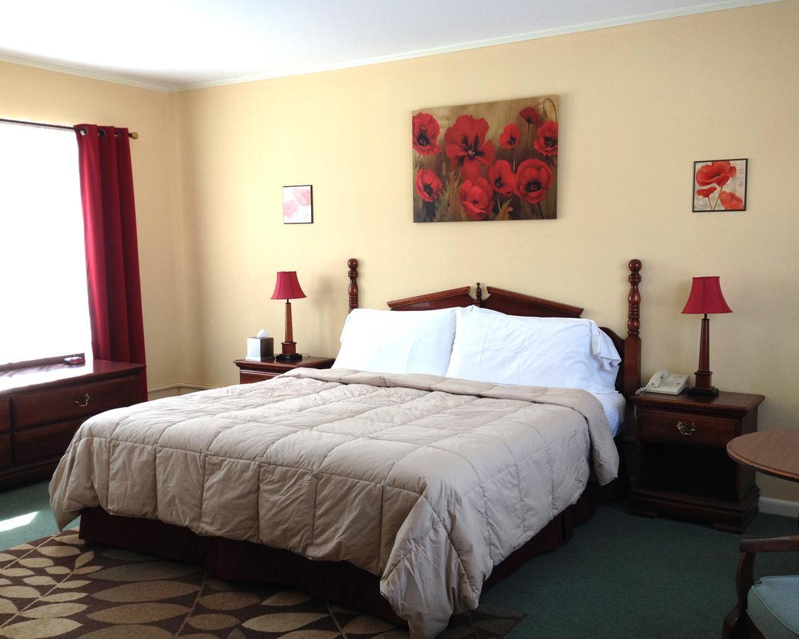 Vinehurst Inn & Suites 해먼즈포트 외부 사진
